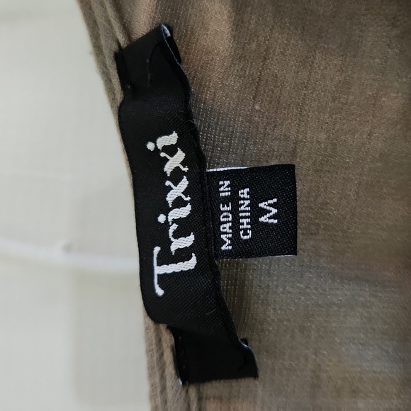 Trixxi V-Neck Romper - Picture 2 of 5